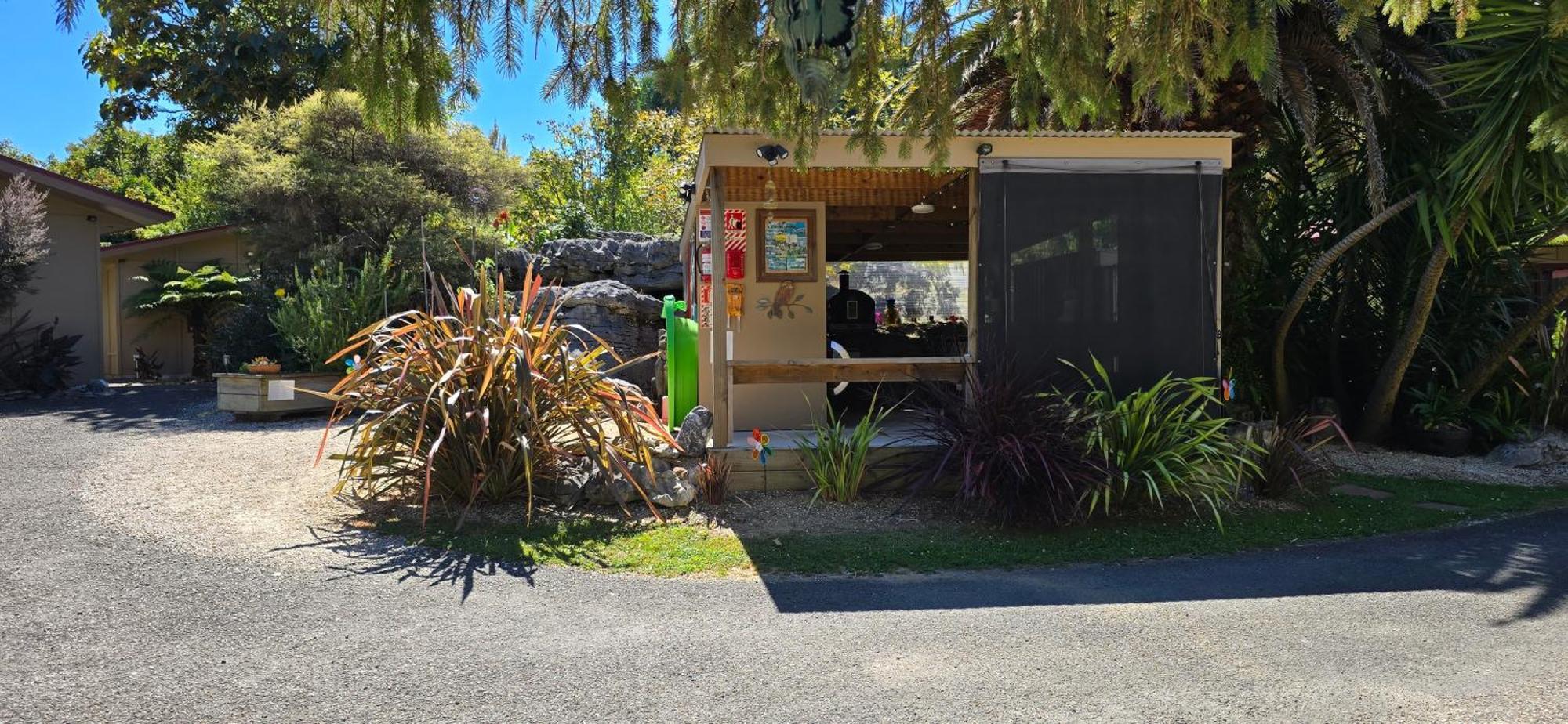 The Rocks Chalets Takaka Exteriér fotografie